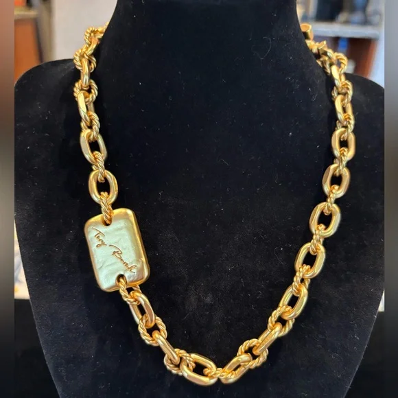 Tory Burch Gold Chain Necklace with Logo Pendant - Picture 2 of 3